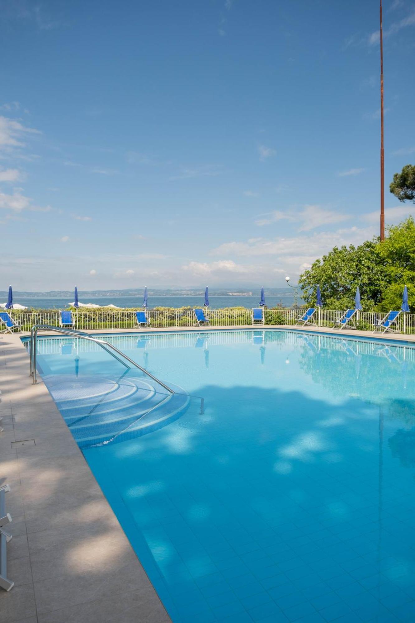Hotel Vela D'Oro ***S Bardolino Exterior foto